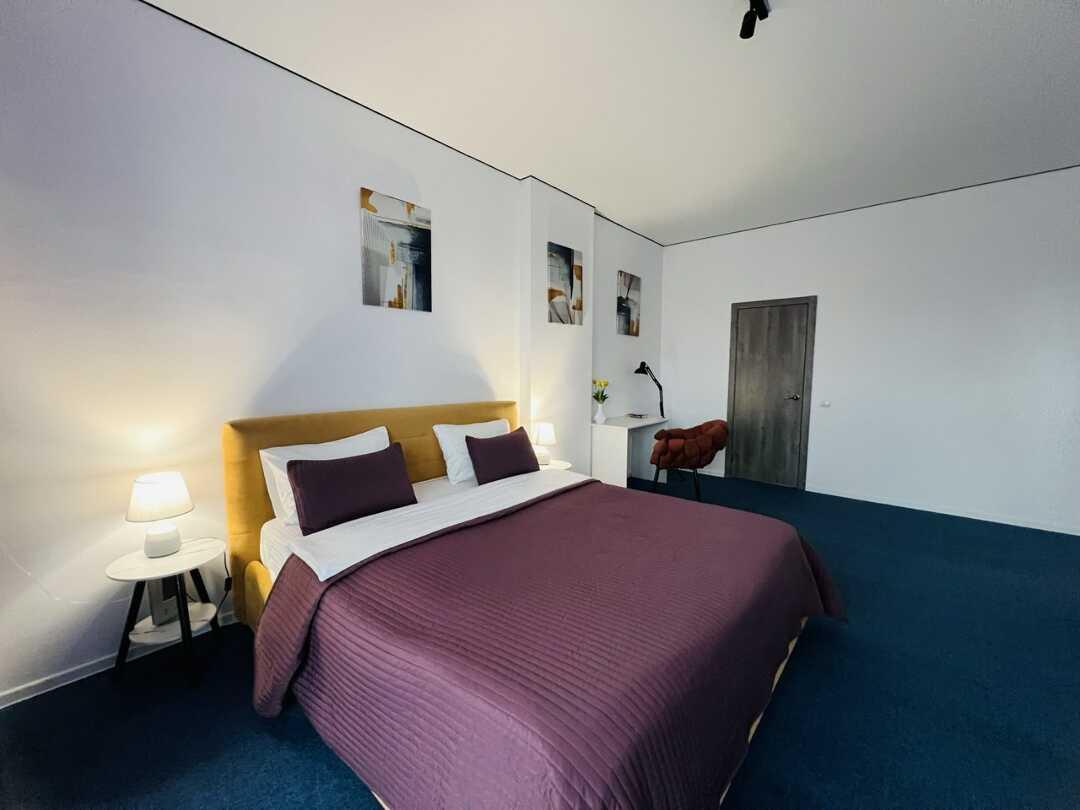 carousel image 1