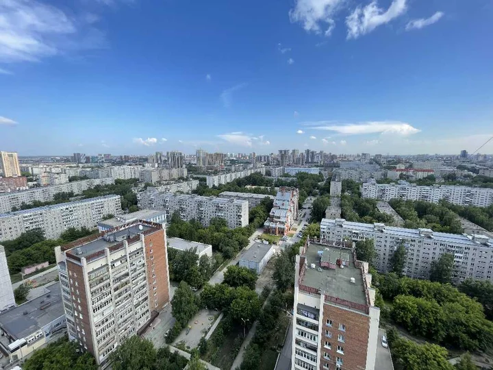 Новосибирск: 1я квартира на 24 этаже напротив "Роял Парка"