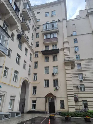 Москва: Квартира на Большой Дорогомиловской 11