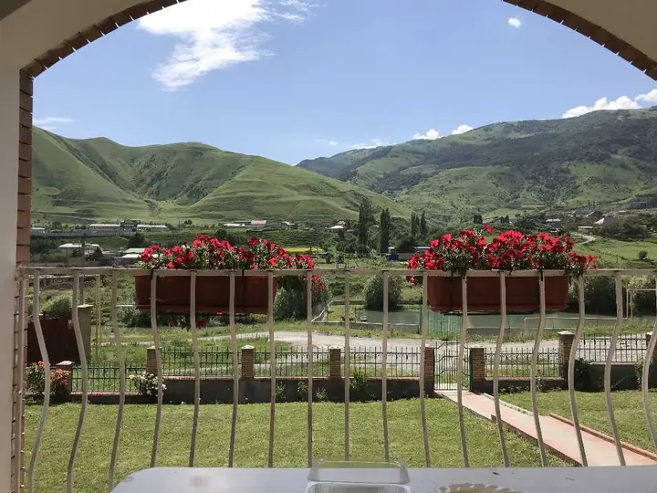 carousel image 3