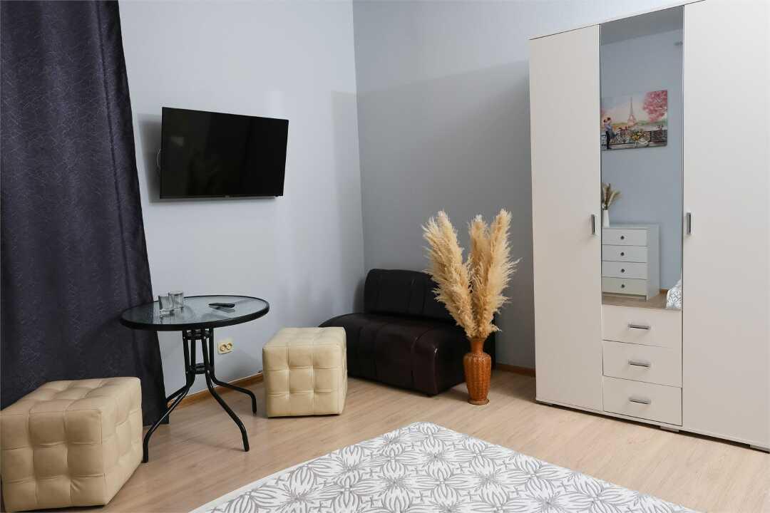 carousel image 0