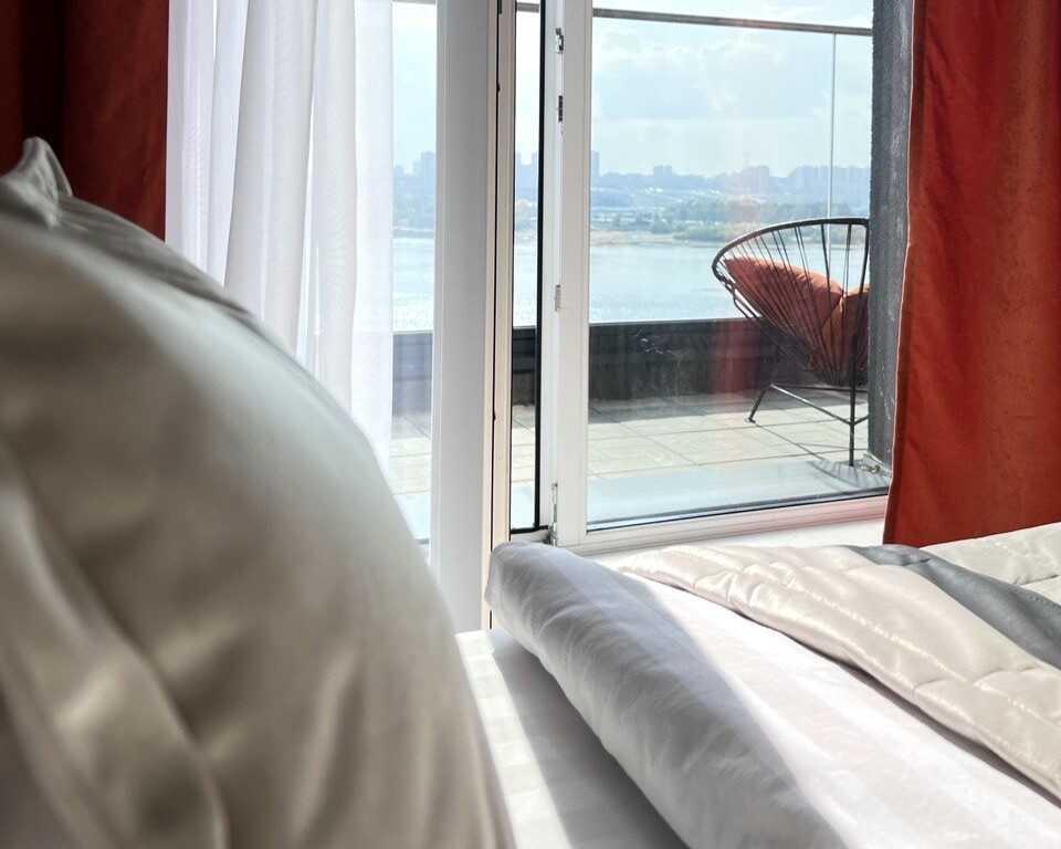 Новосибирск: Апартаменты Bид на реку с террасы 13го этажа