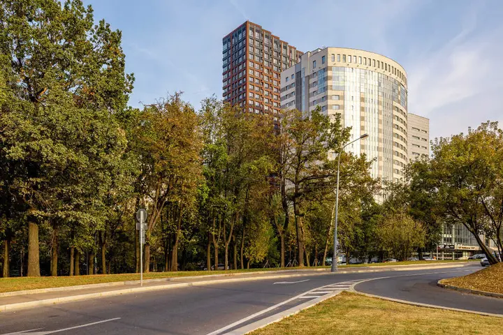 Москва: «Золотая вершина»