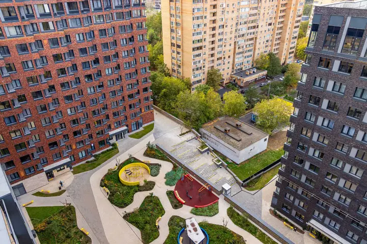 Москва: «Золотая вершина»