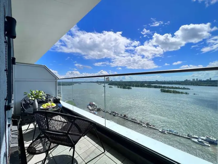 Новосибирск: Апартаменты River Breeze