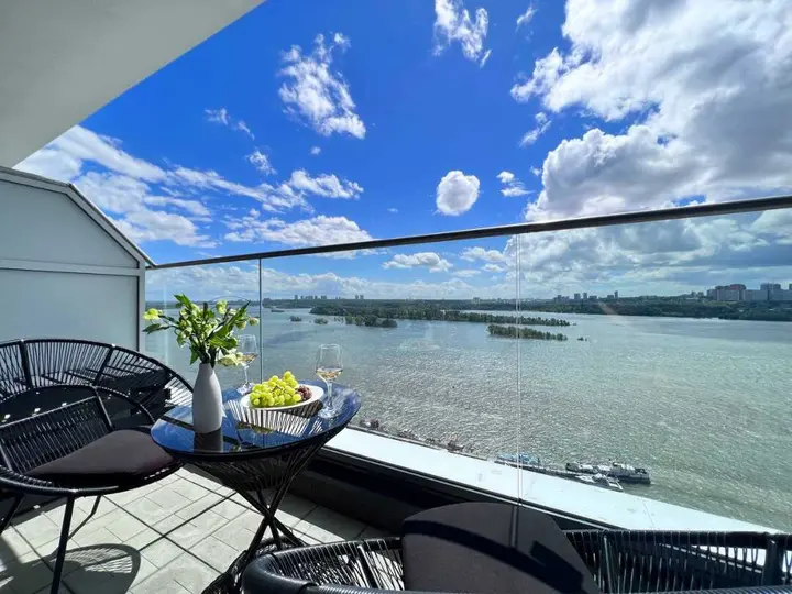 Новосибирск: Апартаменты River Breeze