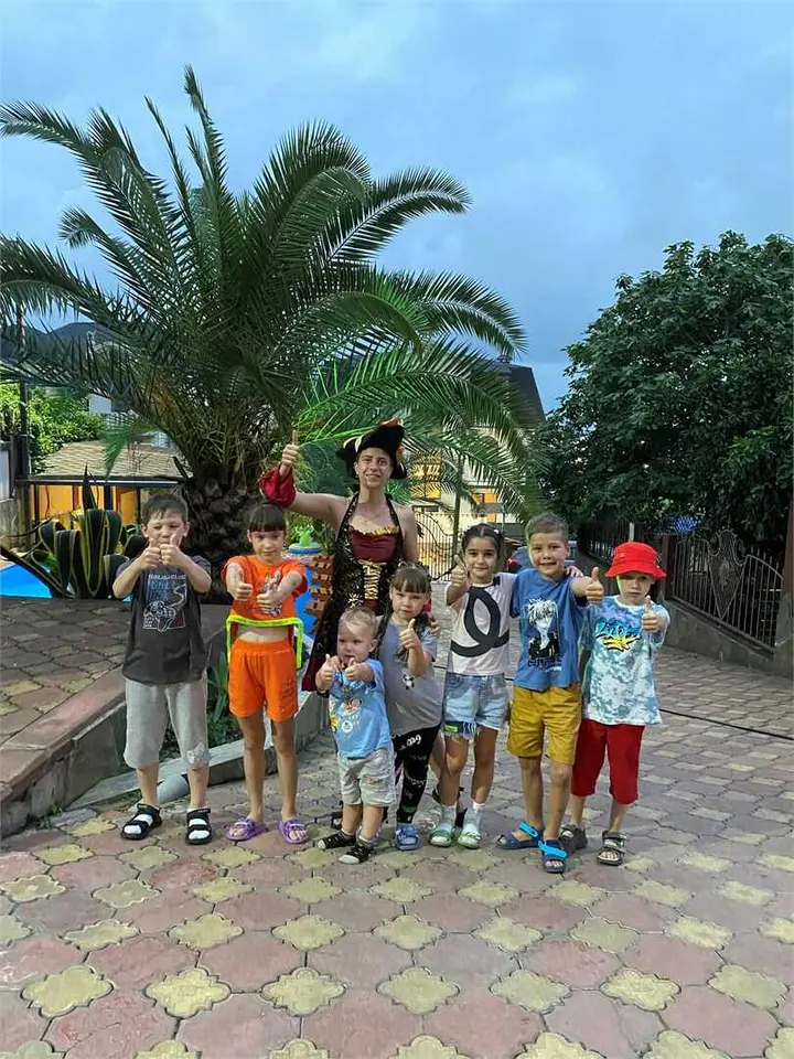 Адлер: Гостевой Дом Корона