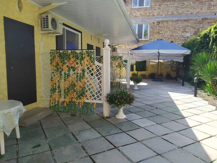 Евпатория: 3 одинаковых коттеджа