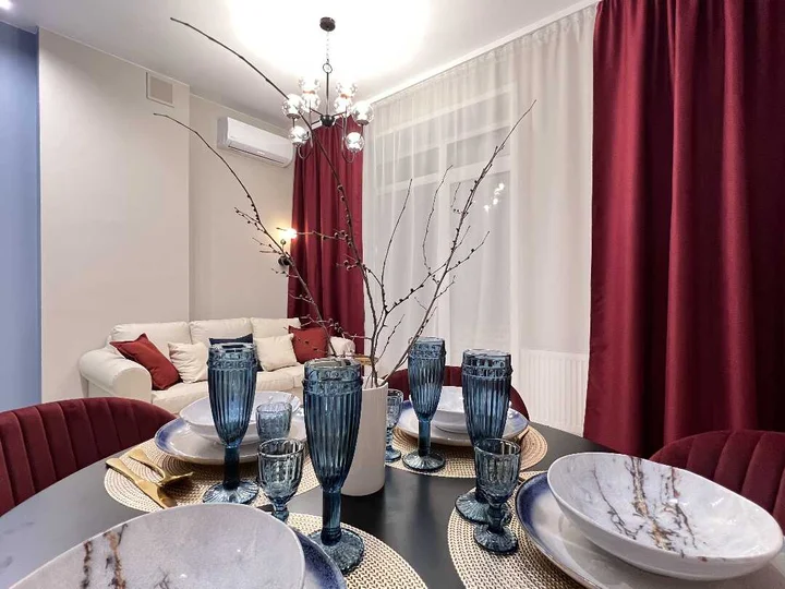 Новосибирск: Luxury Apartments возле ТРЦ Аура