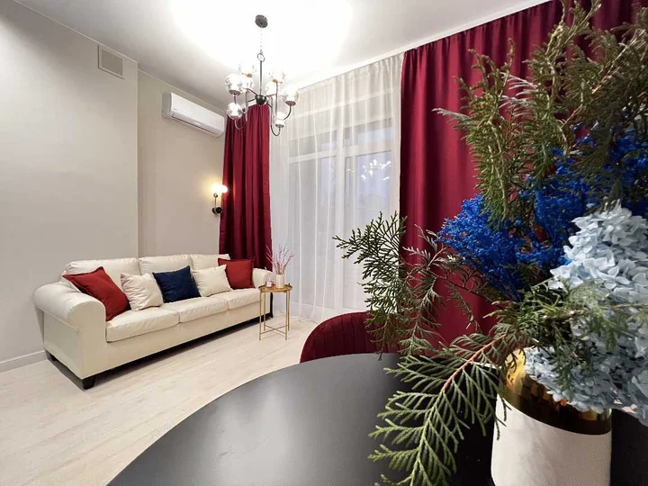 Новосибирск: Luxury Apartments возле ТРЦ Аура
