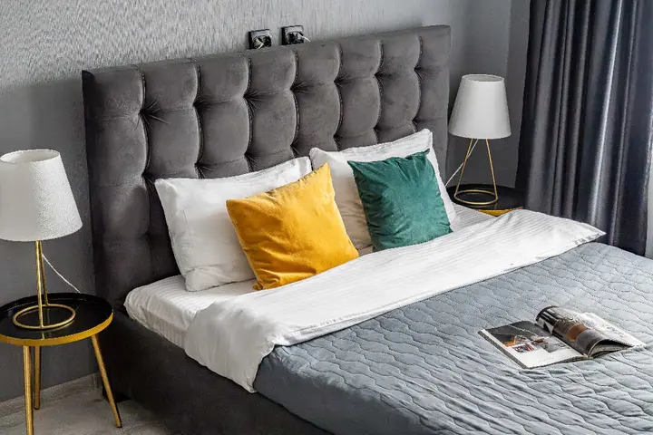 Санкт-Петербург: Satin Home Romance на Васильевском острове