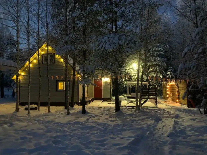 Домик с банькой у леса — фото 1