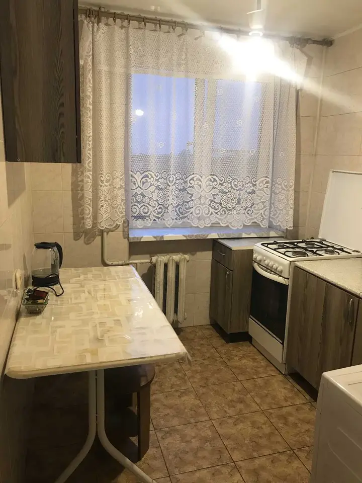 Азов: Квартира ул Московская 76 (7)