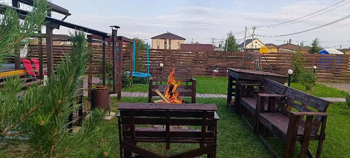 посёлок Прилесный: Коттедж Веселый апельсин