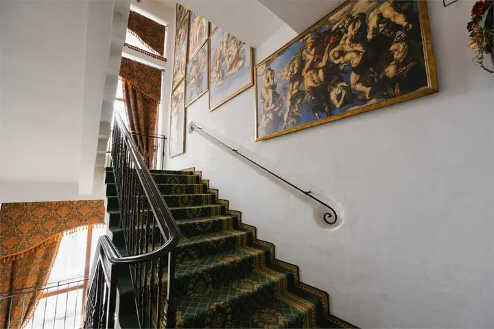 carousel image 3