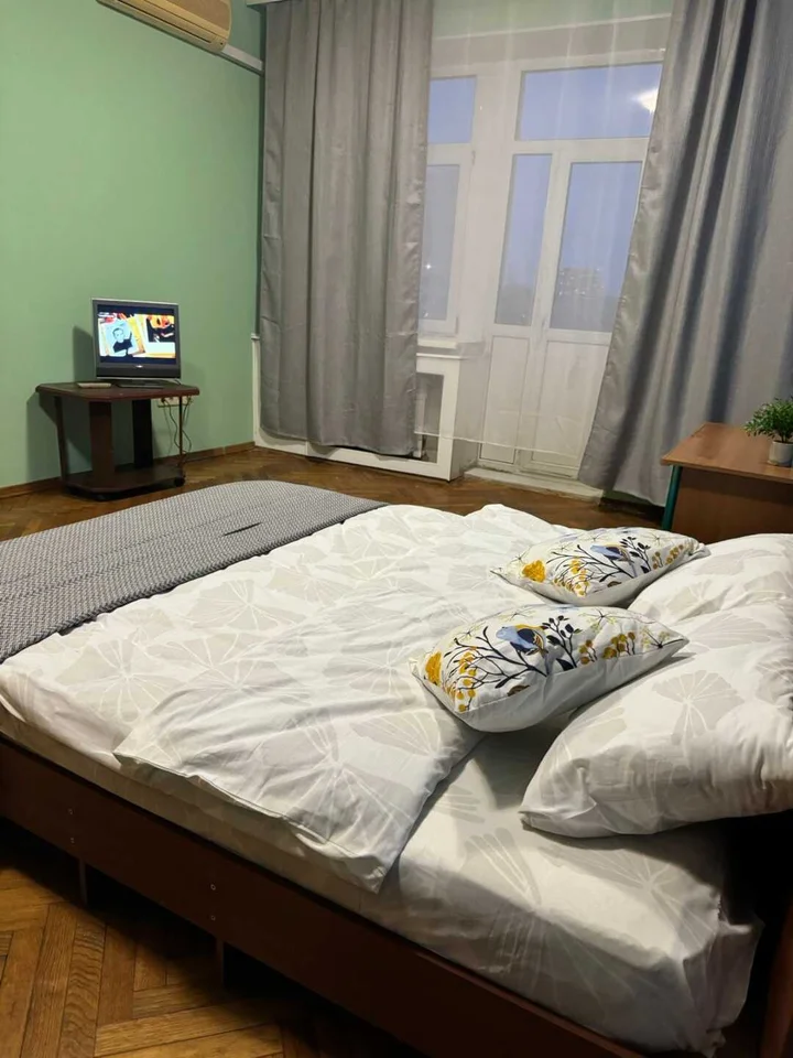 Москва: 2х комнатная квартира у метро Полежаевская
