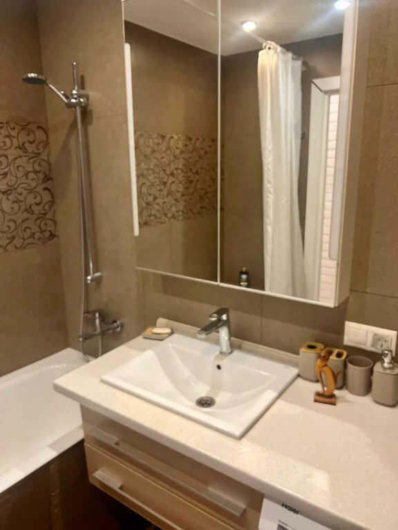 Москва: Квартира возле метро Ольховая Dayker City Apartments