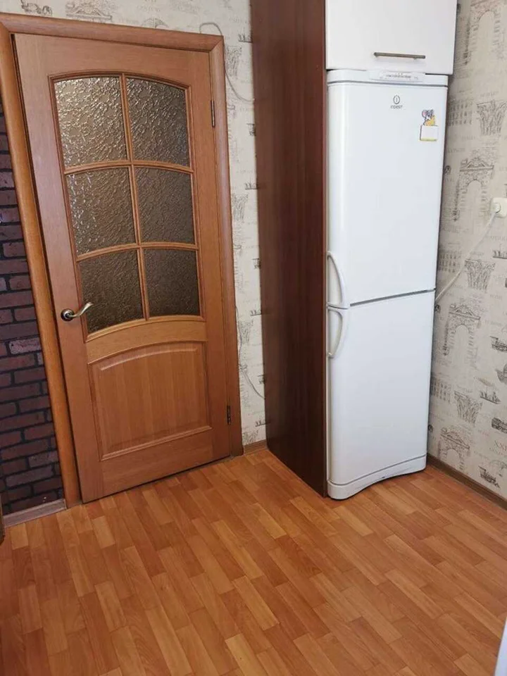 Орел: 3x - кoмнaтная квартирa на ул. Тульская, 2