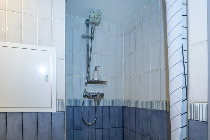 Москва: Рядом с Останкино двухуровневая студия с кондиционером