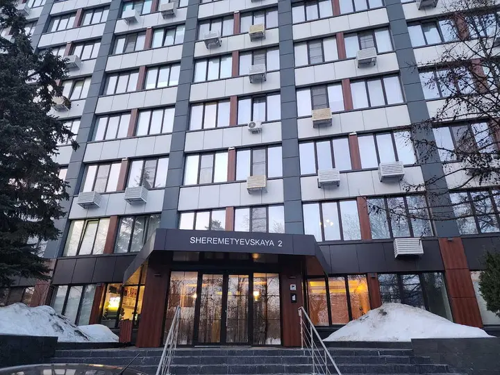 Москва: Рядом с Останкино двухуровневая студия с кондиционером