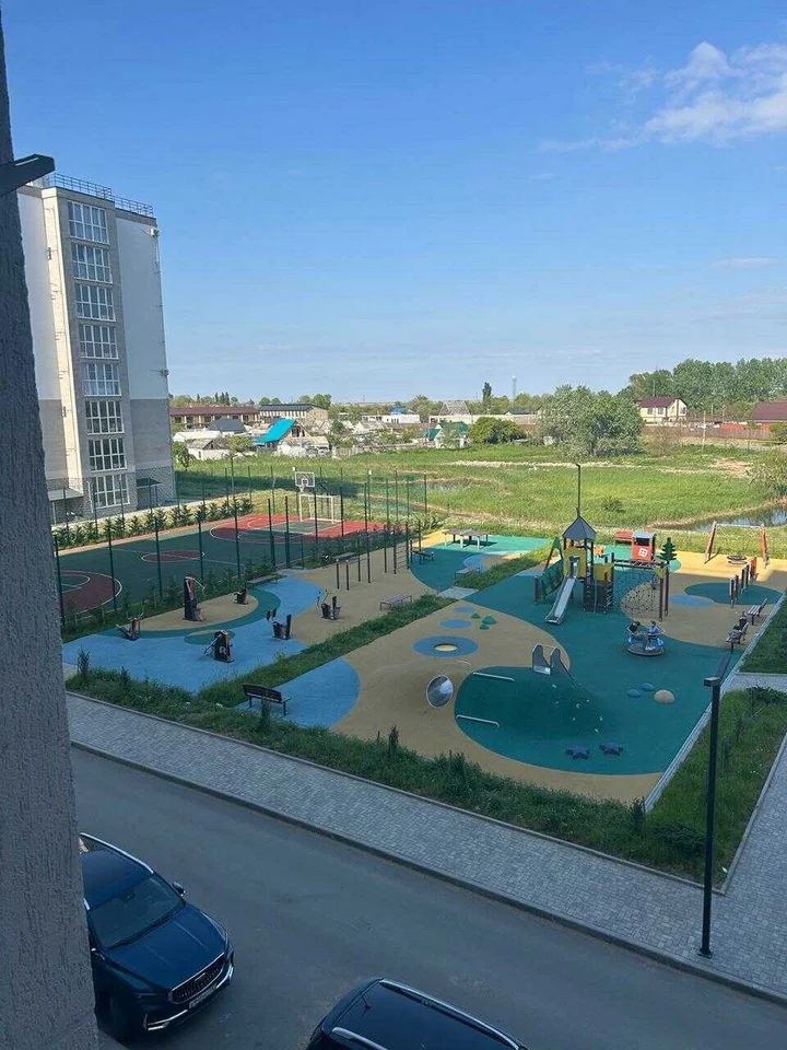 Темрюк: Просторная квартира г. Темрюк ЖК Морской