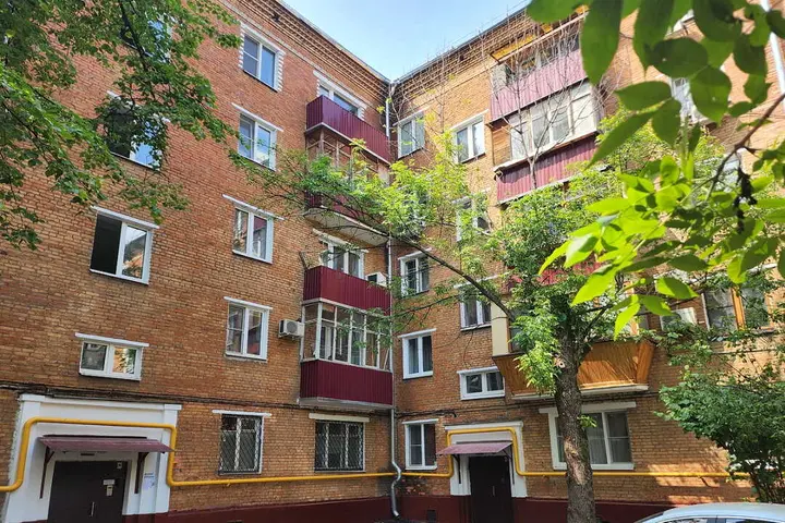 Москва: Рядом с ЦИТО 1-комнатная квартира на 1 этаже