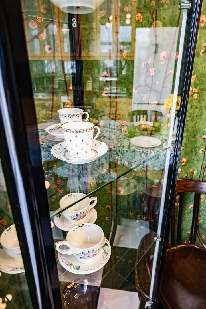 carousel image 6