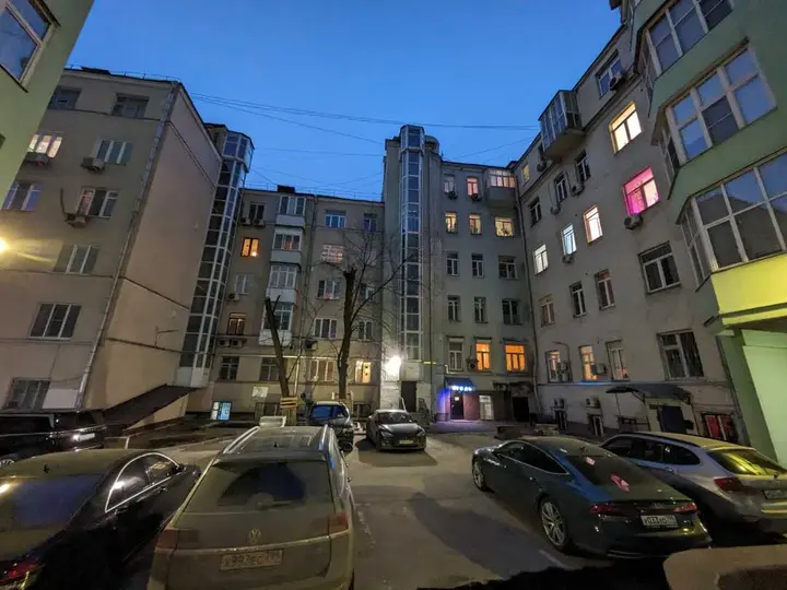 Москва: Cube Capsule Hotel (Куб)