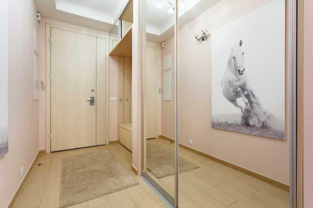 Москва: Улучшенные апартаменты, Котельническая набережная, 1/15кБ
