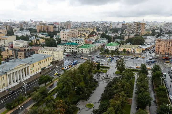 Люкс с балконом и видом на Арбат — фото 3