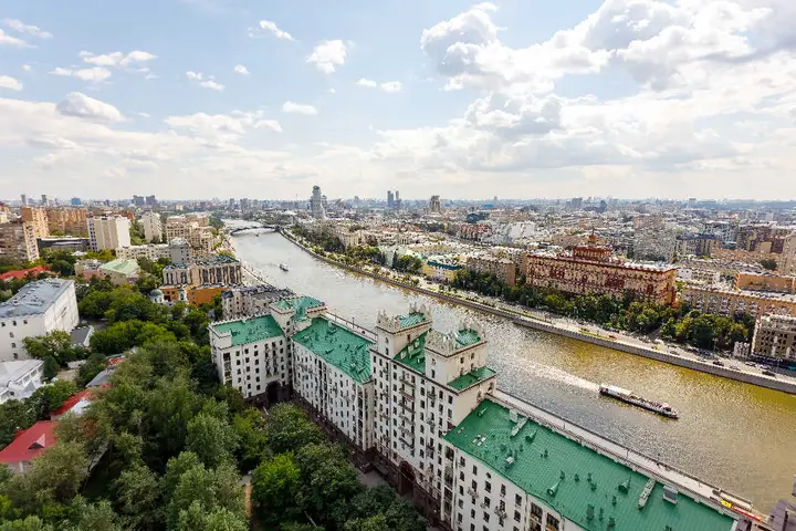 Роскошные апартаменты с джакузи и видом на реку — фото 4