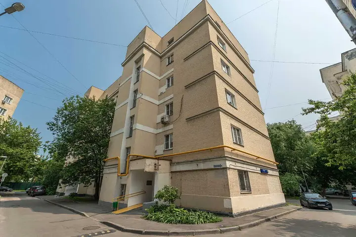 Москва: 1-комнатная квартира рядом с Плехановским институтом