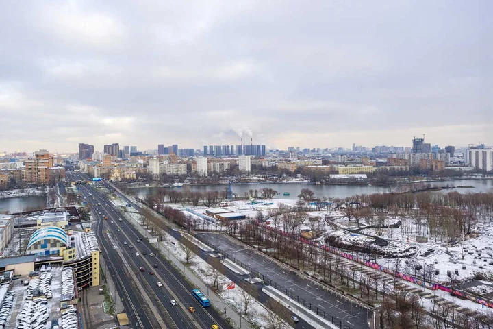 Москва: Бизнес-студия с потрясающим видом на Москва-реку