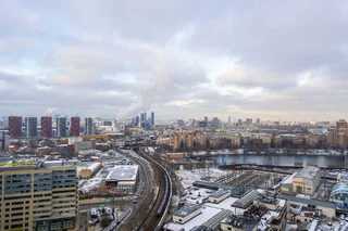 Москва: Бизнес-студия с потрясающим видом на Москва-реку