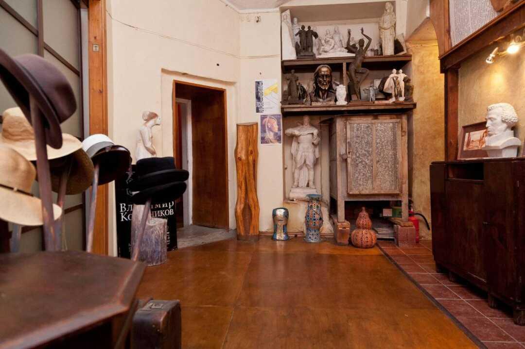 Москва: Арт-студия в действующей скульптурной мастерской