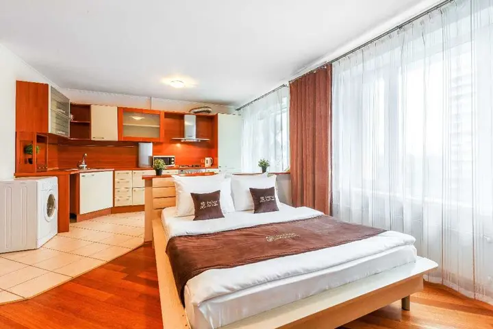 Москва: Inndays Apartments на Обручева 37