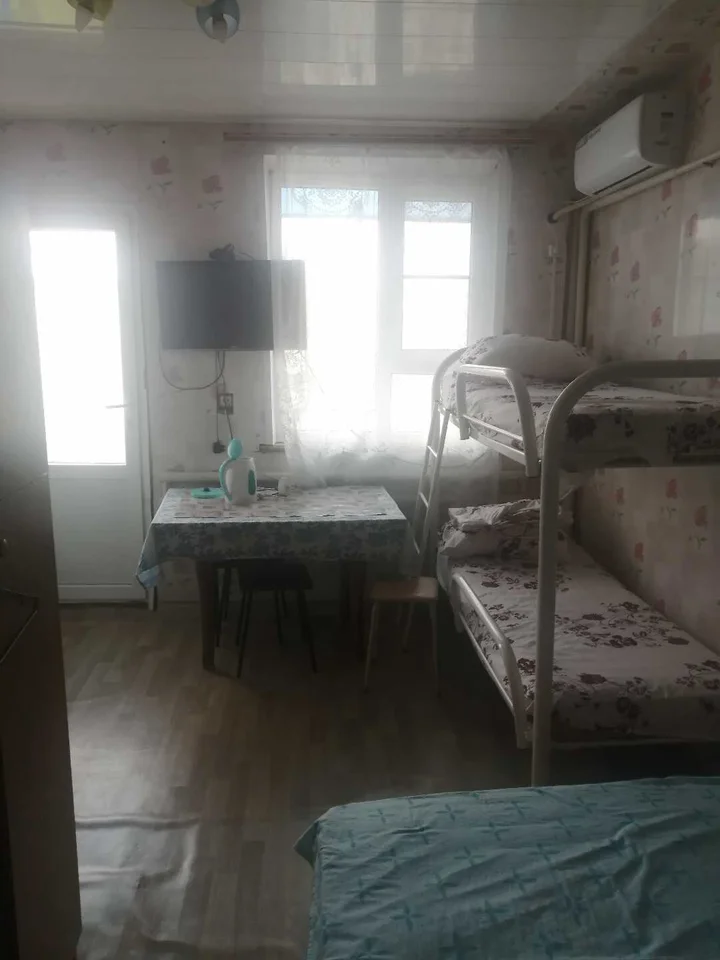 Ейск: Номер с удобствами (Ейск)