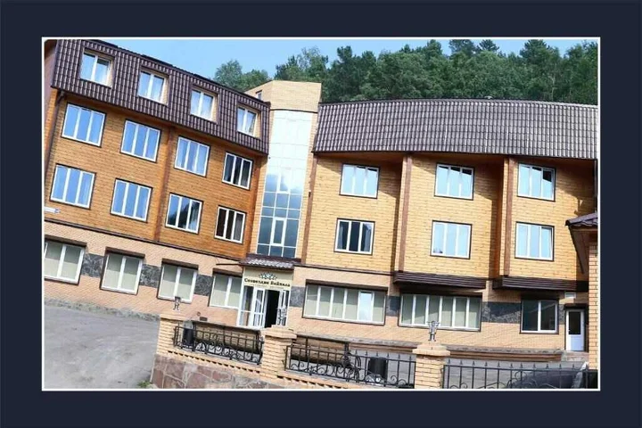 Листвянка: Созвездие Байкала