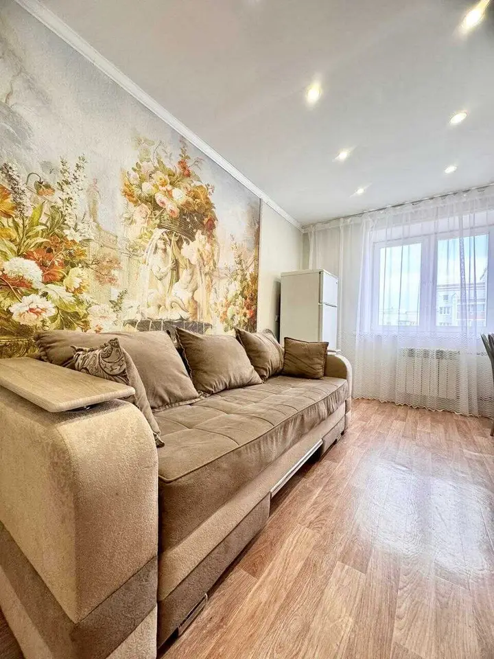 carousel image 4
