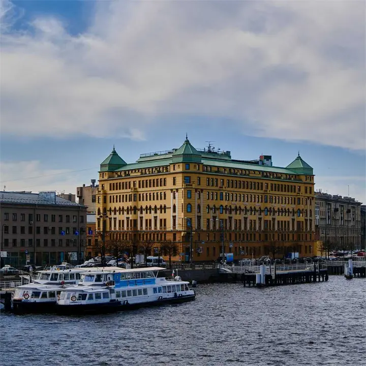 Санкт-Петербург: River Palace Hotel