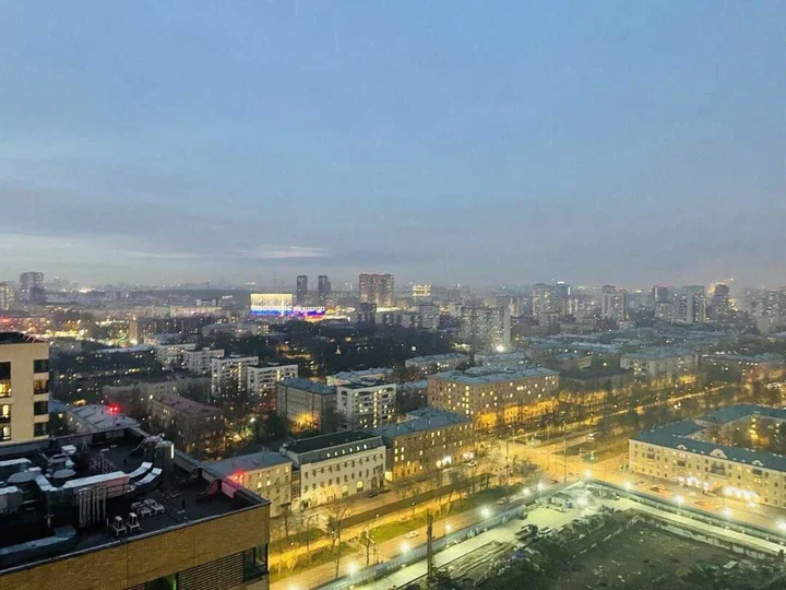 Москва: Дизайнерская студия с видом на город