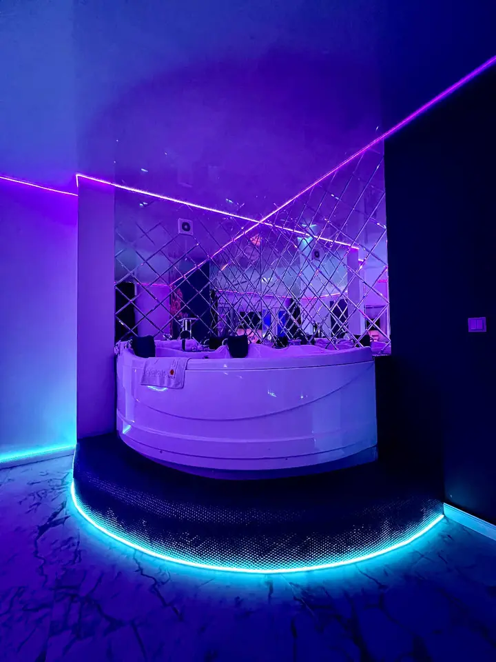 Иркутск: Студия NEON