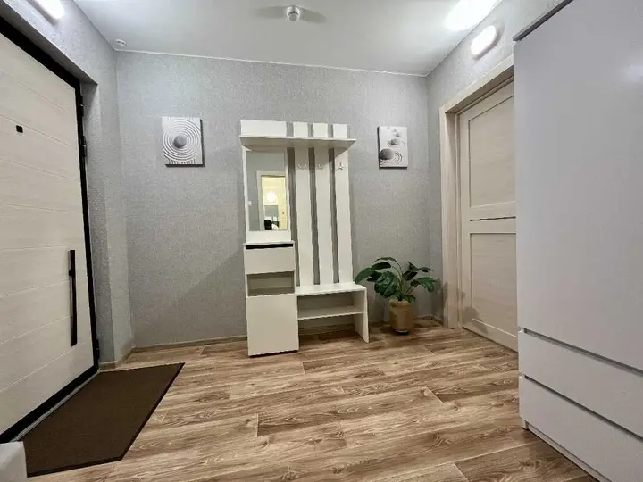 Красноярск: Уютная квартира в центре Красноярска. 10 мин ЖД вокзал. 40-60 мин Аэропорт