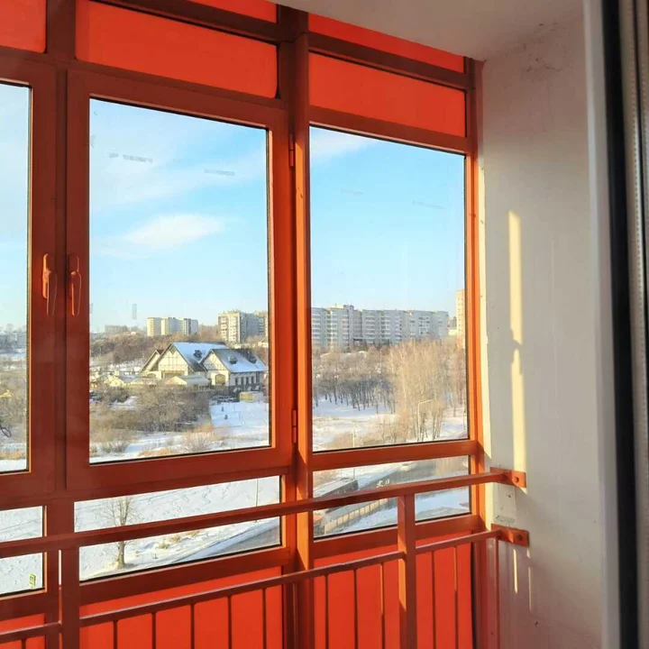 Красноярск: Квартира-студия возле парка Прищепка