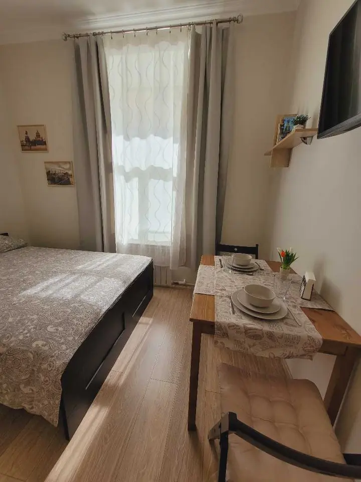 Санкт-Петербург: Квартира-студия на Крюковом канале