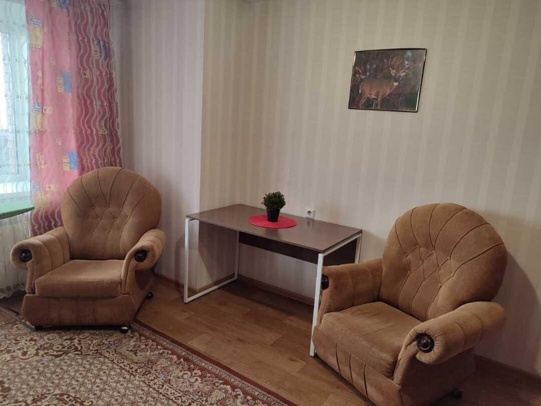 Барнаул: Квартира на Привокзальной улице, 7