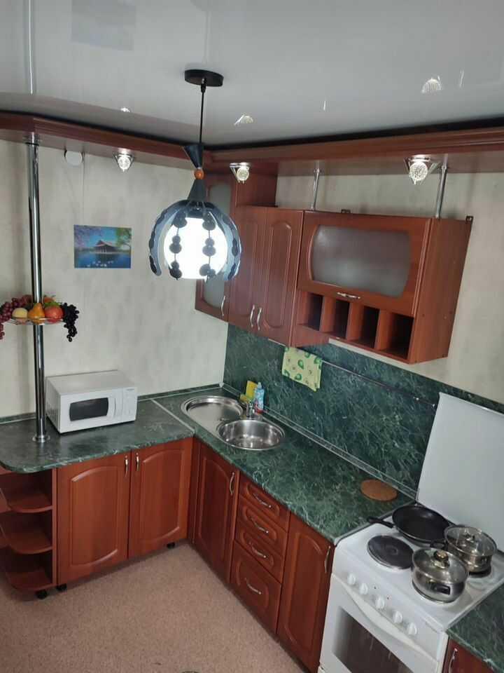 Барнаул: Квартира на Привокзальной улице, 7