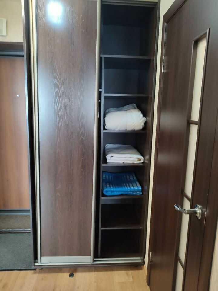 Барнаул: Квартира на Привокзальной улице, 7