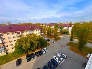 Тюмень: Апартаменты на Геологоразведчиков 44