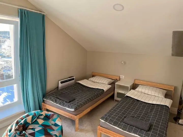 carousel image 3